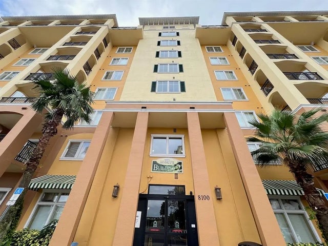 8000 Poinciana Boulevard 2705, ORLANDO