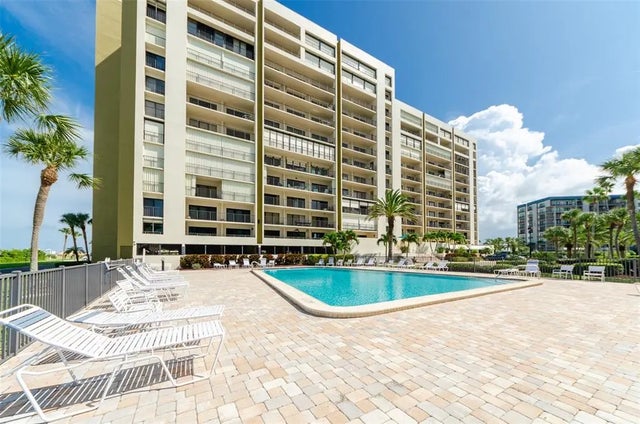 1480 Gulf Boulevard 105, CLEARWATER