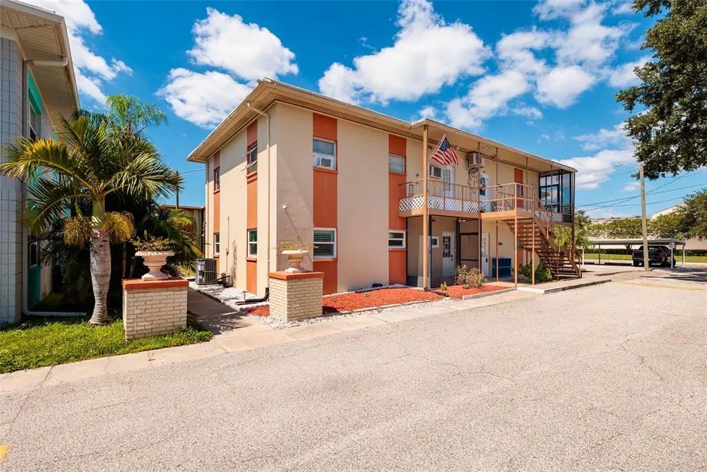 5396 4th Street N 101, ST. PETERSBURG