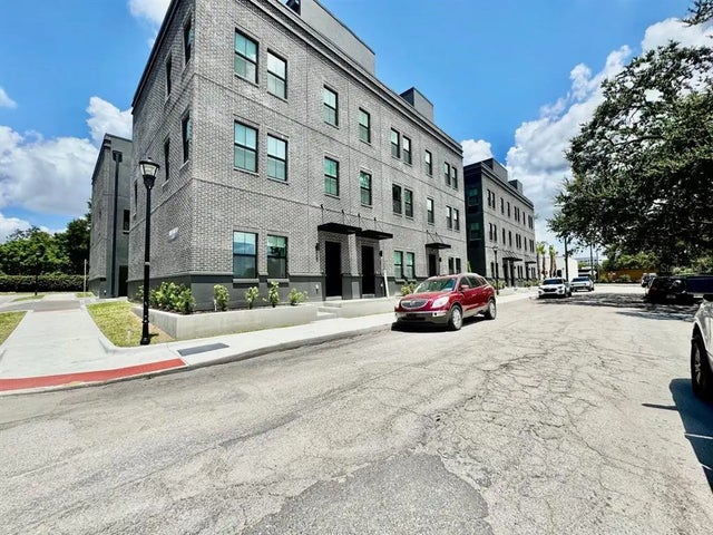 1302 E Kay Street 1, TAMPA