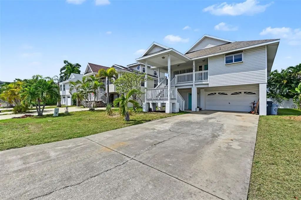 230 125th Avenue, TREASURE ISLAND