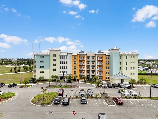 8061 Vacation Avenue 213, KISSIMMEE