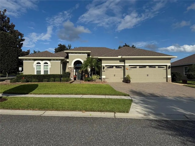 228 Chardonnay Lane, GROVELAND