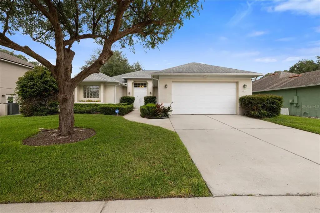 1232 Valley Creek Run, WINTER PARK