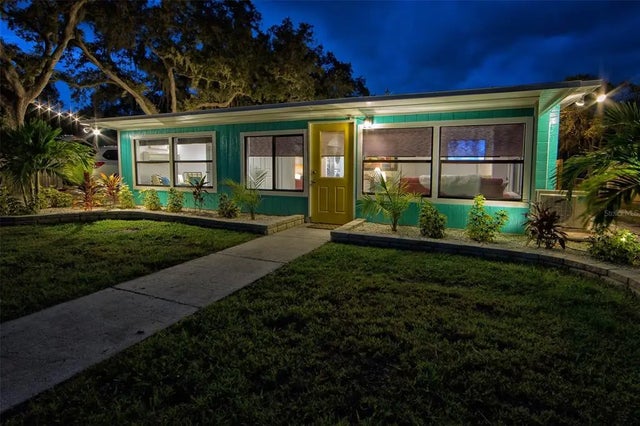 839 3rd Street N, SAFETY HARBOR