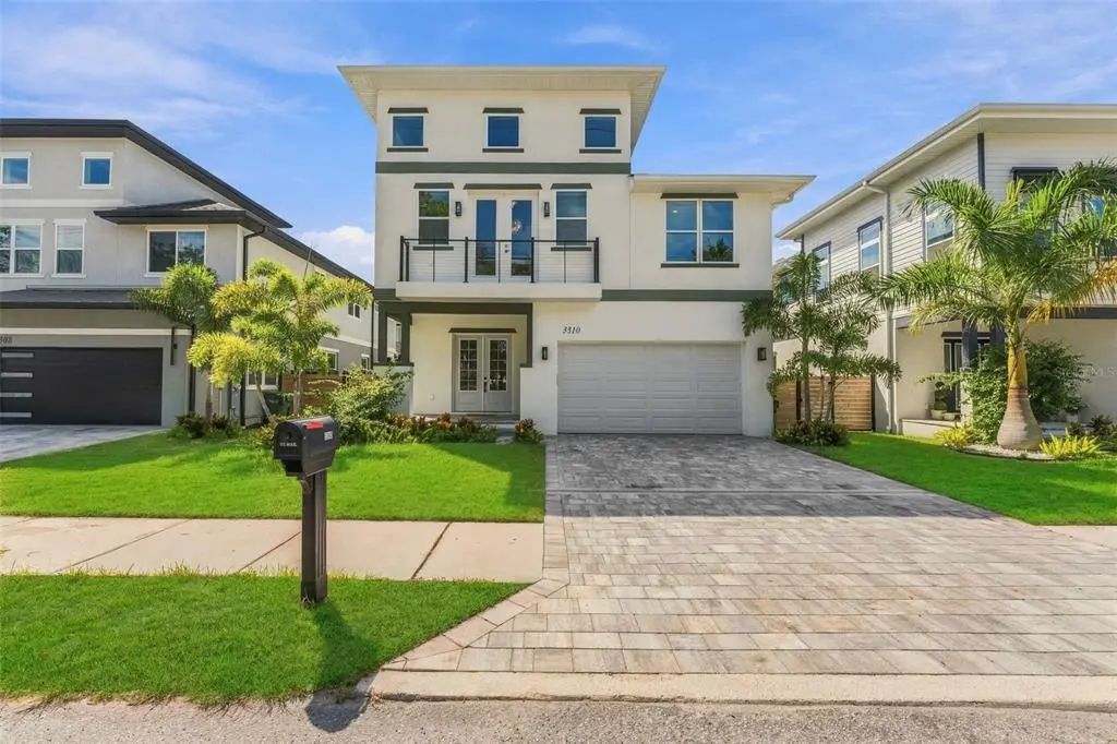 3310 W Wyoming Avenue, TAMPA