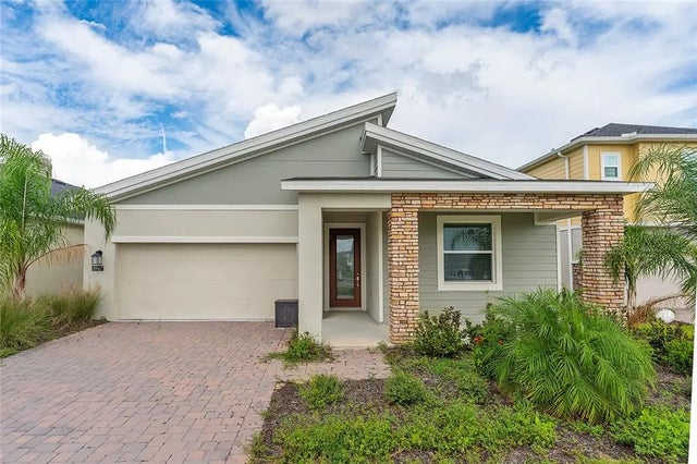8967 Chipping Square Lane, DAVENPORT
