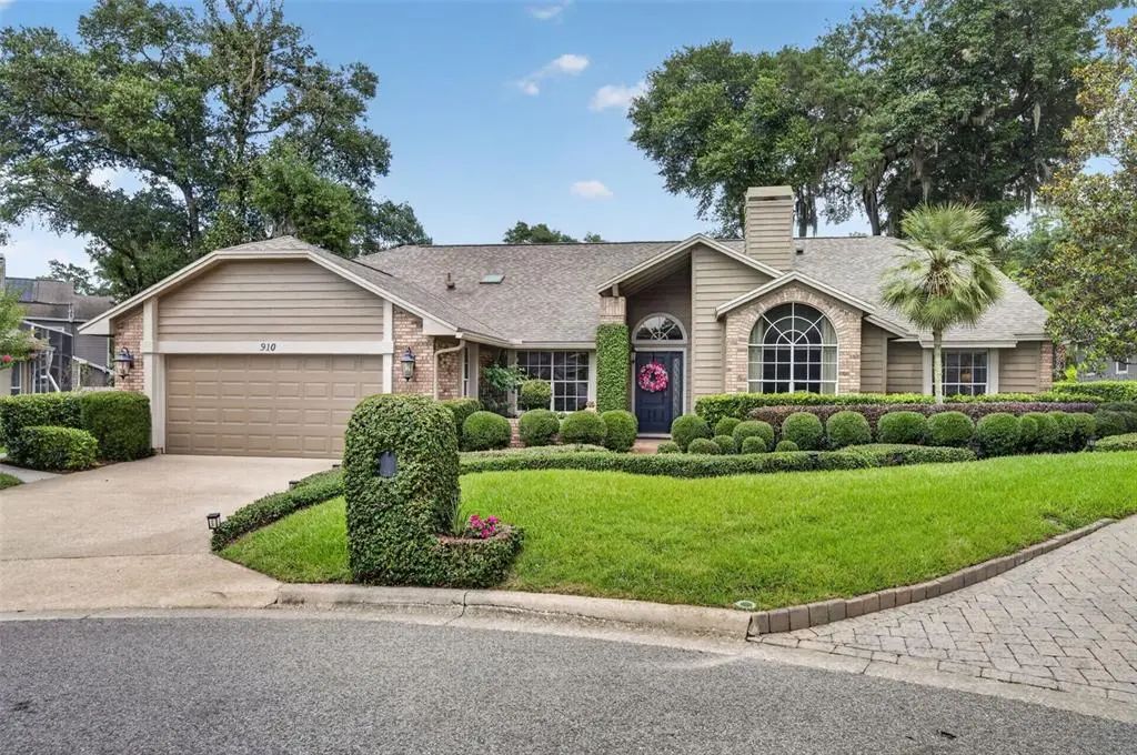 910 Bearded Oaks Terrace, LONGWOOD