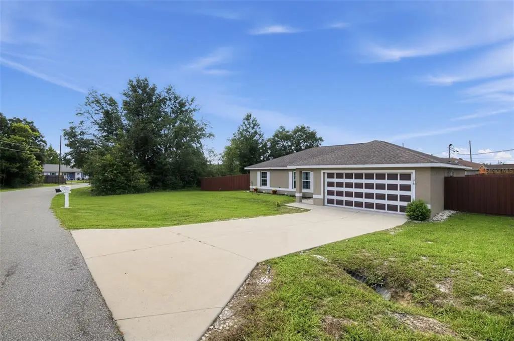 176 Juniper Loop Circle, OCALA