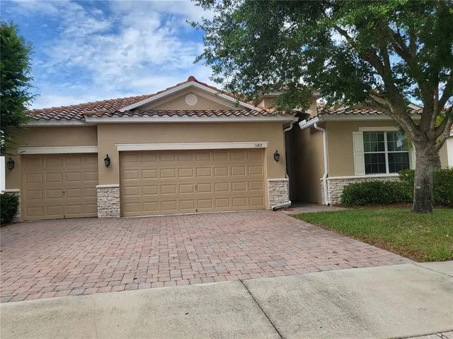 1482 Lake Side Avenue, DAVENPORT