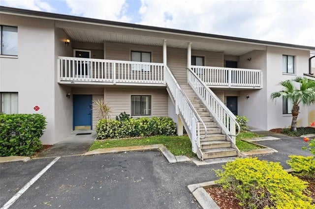3706 Greenery Court 206, TAMPA