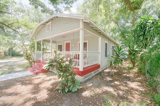 7105 N 10th Street, TAMPA