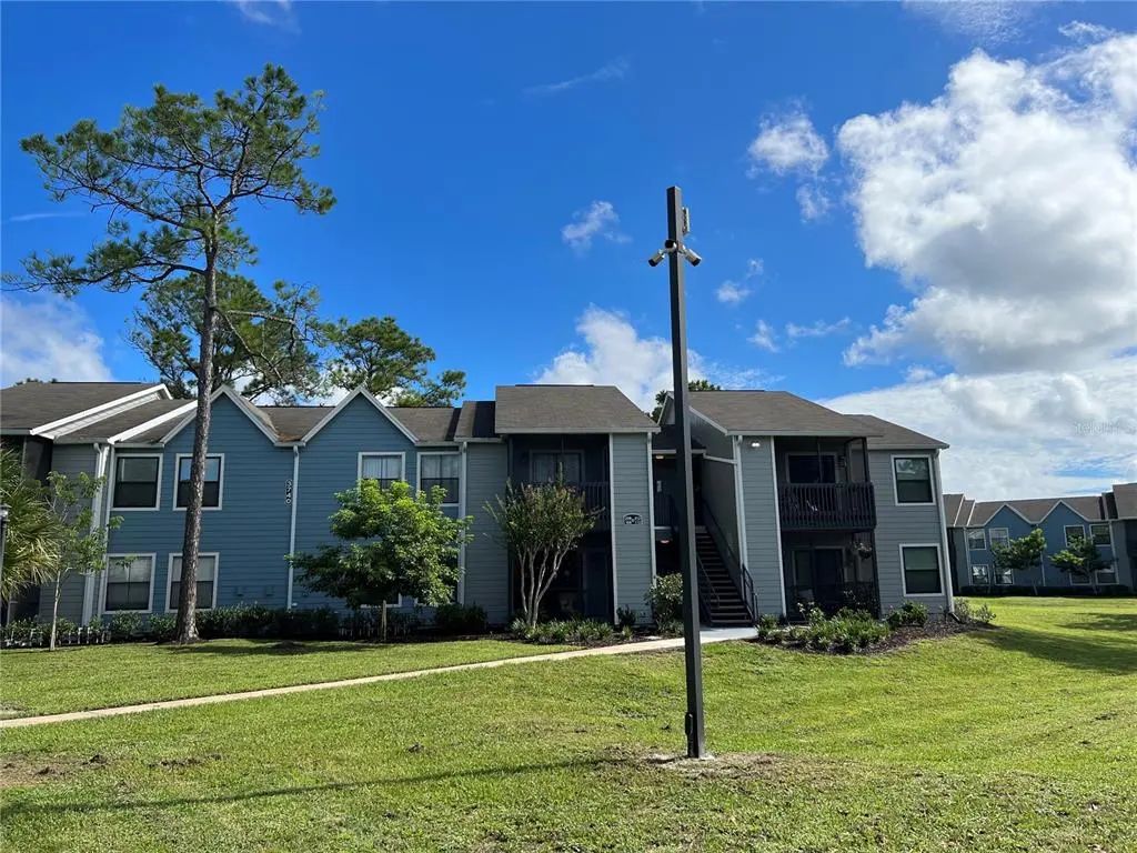 3740 Idlebrook Circle 202, CASSELBERRY