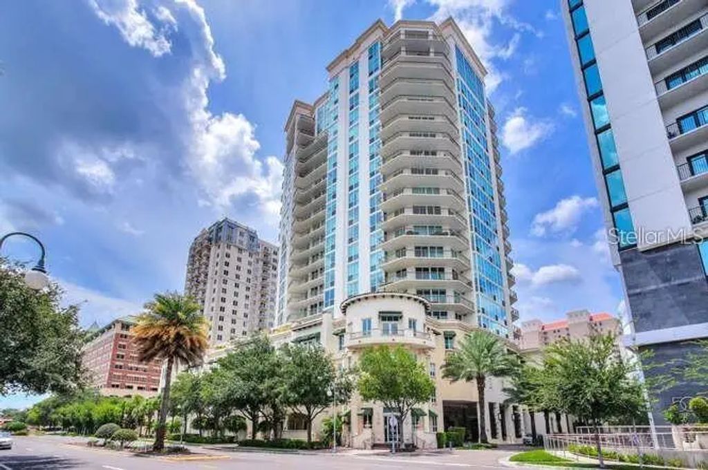 450 Knights Run Avenue 102, TAMPA