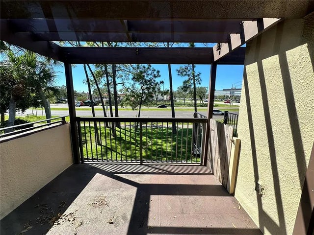 860 S Village Drive N 201, ST PETERSBURG