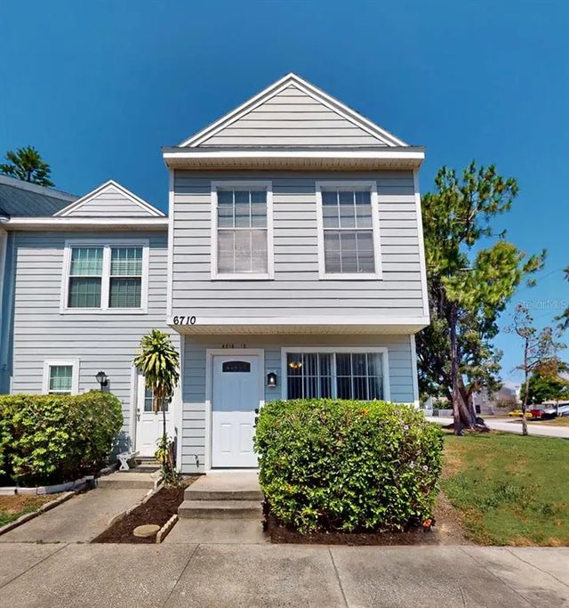 6710 121st Avenue 12, LARGO