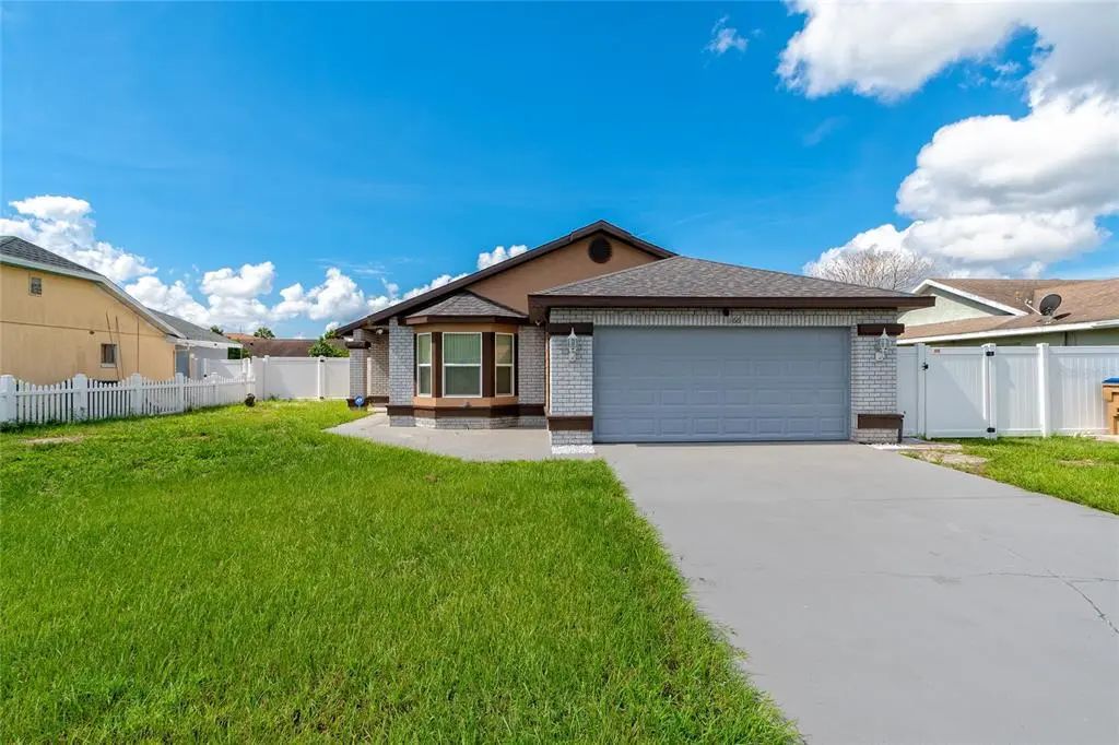 166 Alameda Drive, KISSIMMEE
