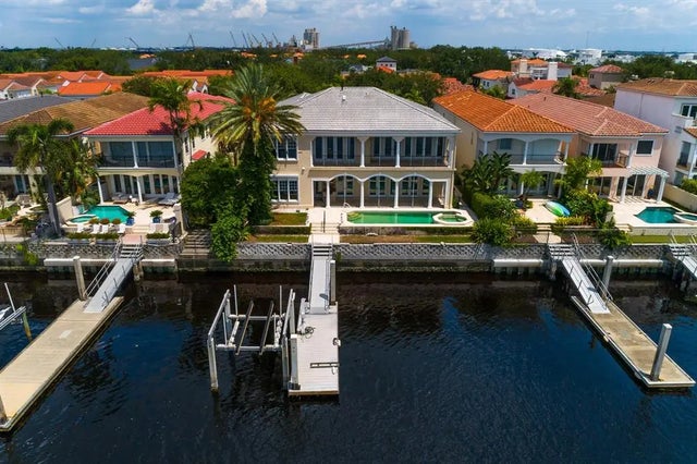 1029 Royal Pass Road, TAMPA