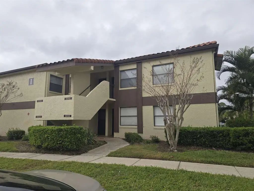 3240 Candle Ridge Drive 204, ORLANDO