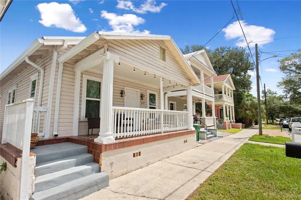 2119 W Spruce Street, TAMPA
