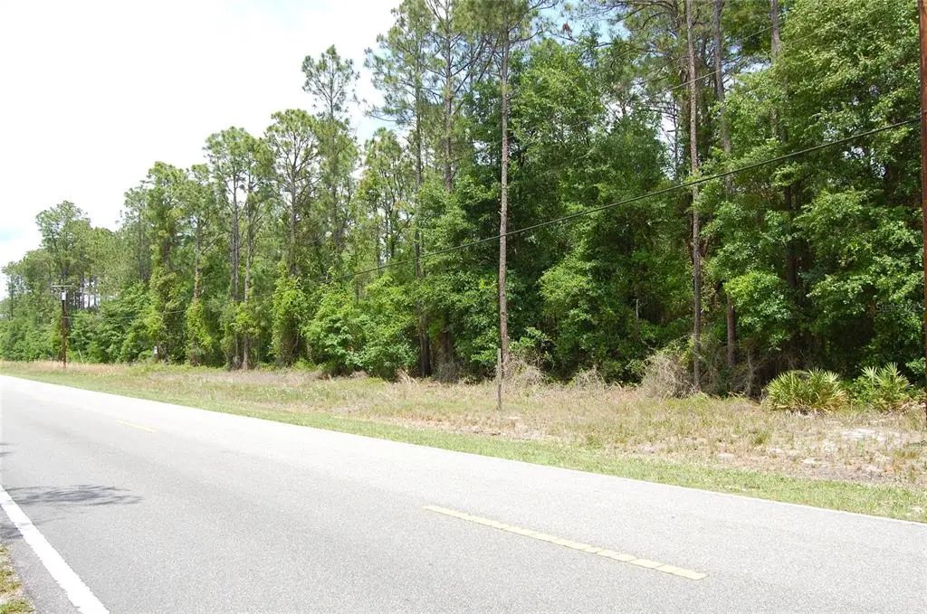 859 W River Road, PALATKA