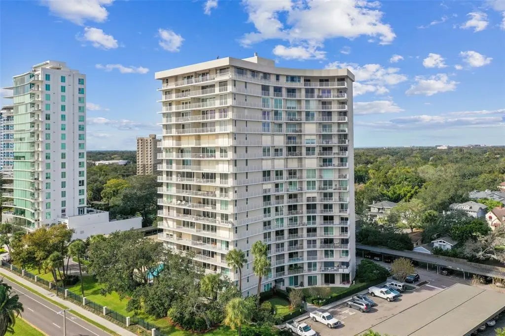 2611 Bayshore Boulevard 601, TAMPA