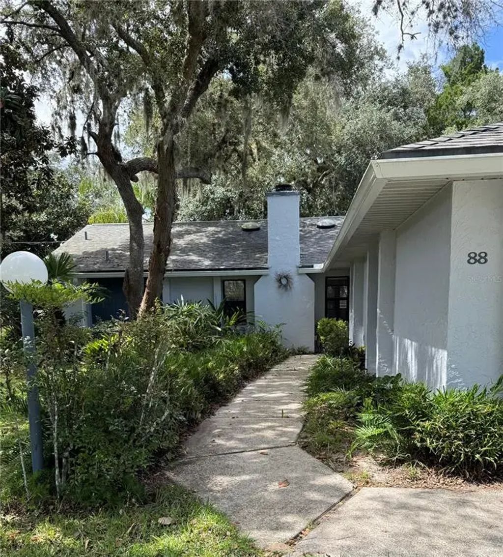 88 Freeport Lane, PALM COAST