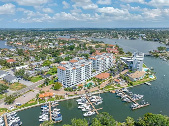 1325 Snell Isle Boulevard Ne 810, ST PETERSBURG