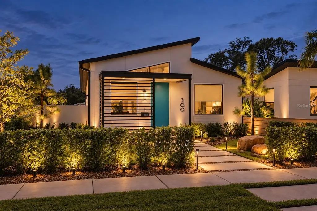 300 43rd Avenue N, ST. PETERSBURG