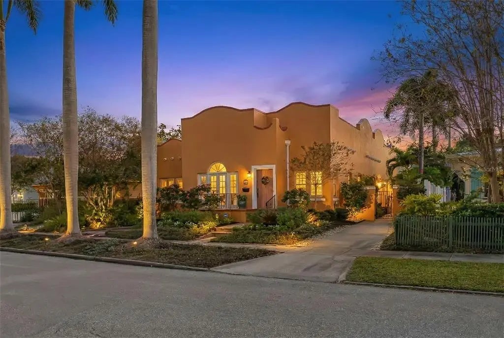 426 20th Avenue Ne, ST PETERSBURG