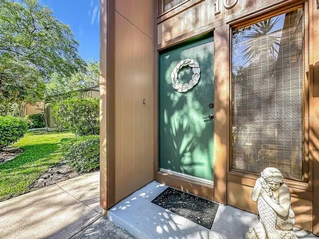10 Oakmont Court 10, PALM COAST