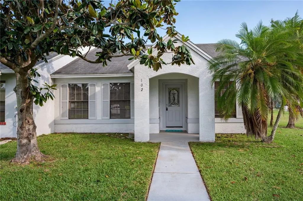 102 Candlewick Court, SANFORD