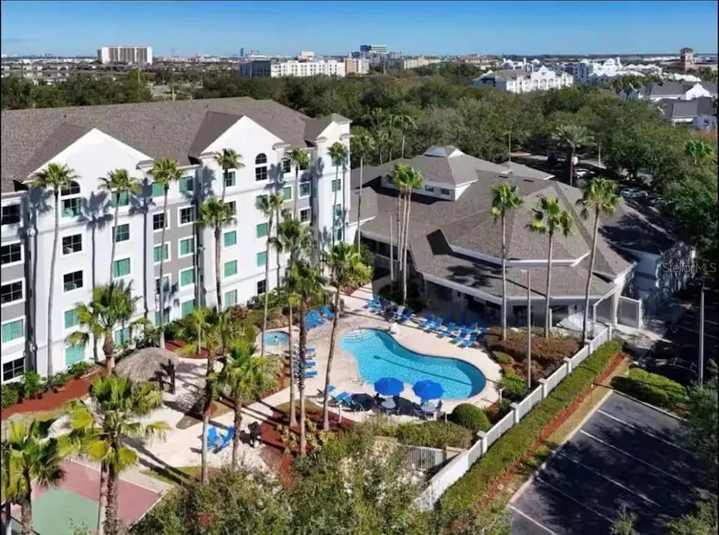 8303 Palm Pkwy 114, ORLANDO