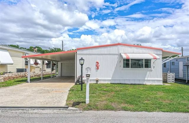 1818 Blue Lake Drive, LAKELAND