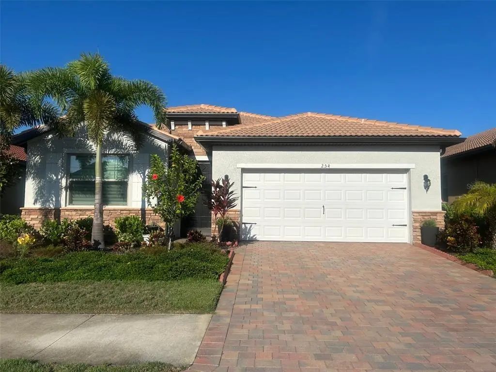 254 Vinadio Boulevard, NOKOMIS