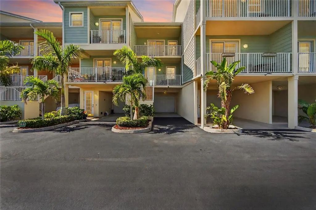 3266 Mangrove Point Drive, RUSKIN