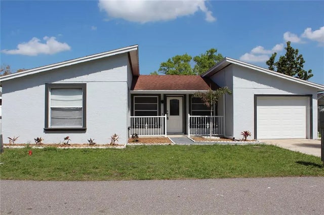 10115 Wheatley Hills Court, TAMPA