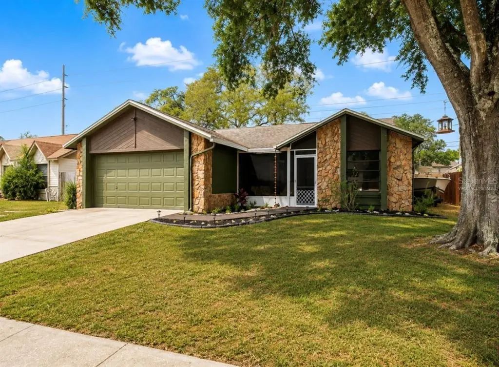 4105 Spring Way Circle, VALRICO