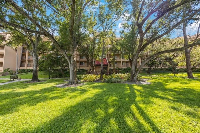 3078 Eastland Boulevard 304, CLEARWATER