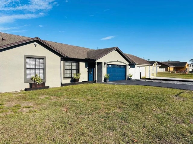 1464 Howland Blvd Boulevard, DELTONA