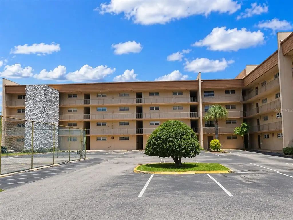 5820 N Church Avenue 129, TAMPA