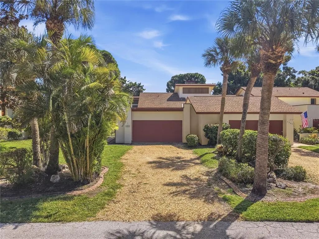 6203 Courtside Drive 21, BRADENTON