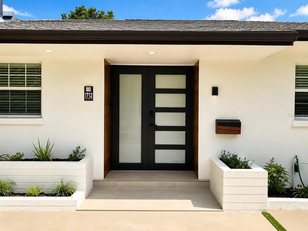 13 of 37 - 1712 Indian Rocks Road, BELLEAIR, FL