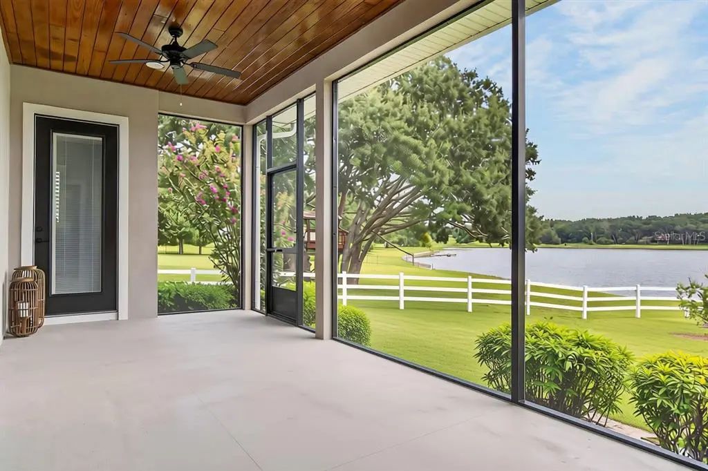 10725 Dark Water Court, MINNEOLA