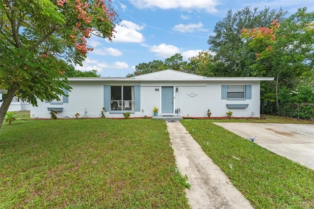 1518 Daroca Drive, DELTONA