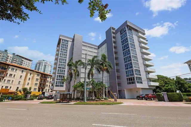 470 3rd Street S 413, ST PETERSBURG