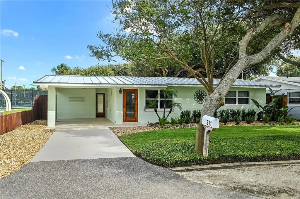 511 Evergreen Street, NEW SMYRNA BEACH