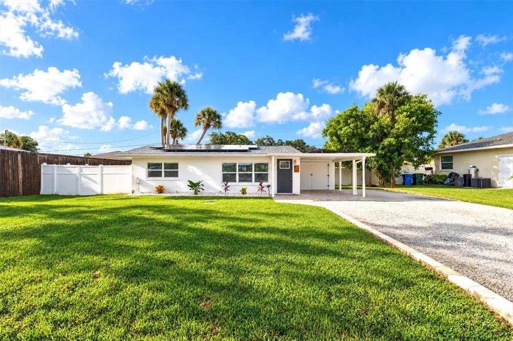 315 Azalea Road, VENICE