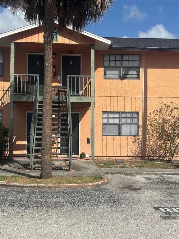 12403 Hibiscus Oak Place 202, TAMPA