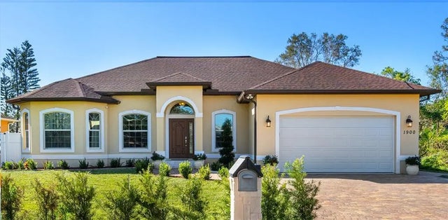 1900 Colleen Street, SARASOTA